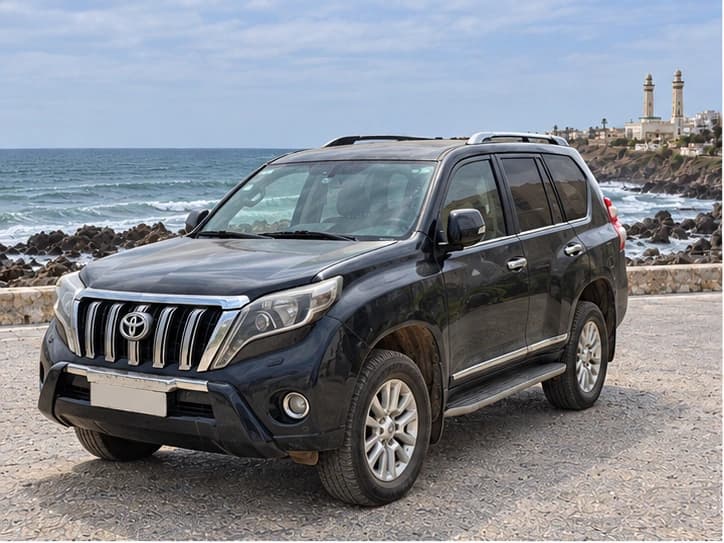 Toyota Prado — Noir